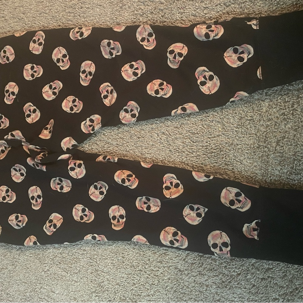 Torrid Black Pajama Pants with Skull Print Sz 2x